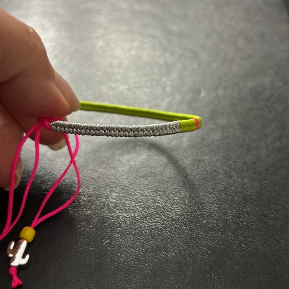 Surfer bracelet in lime green, hot pink and silver - Picture 4 of 4